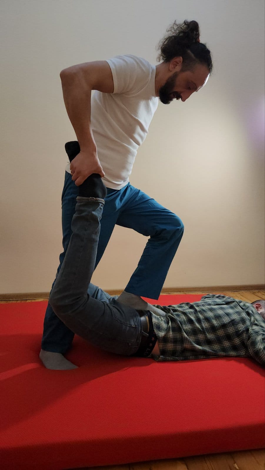 მანუალური თერაპია